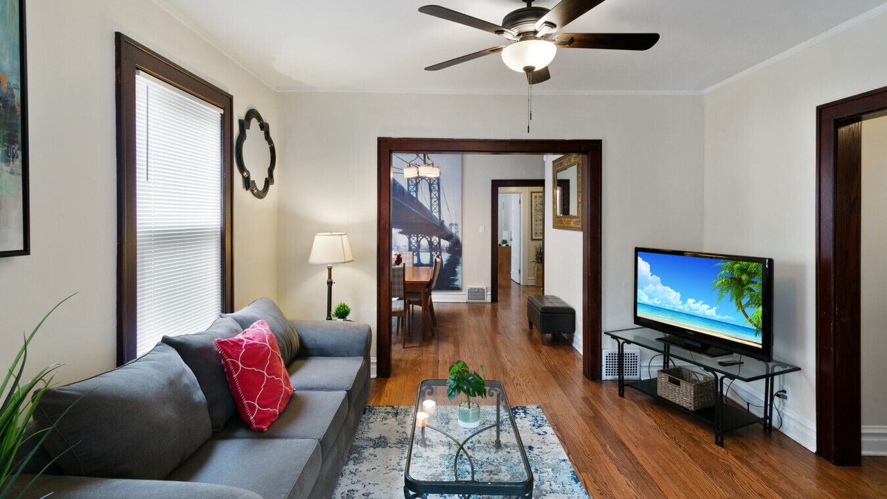 Photo of Livingroom in Waukegan