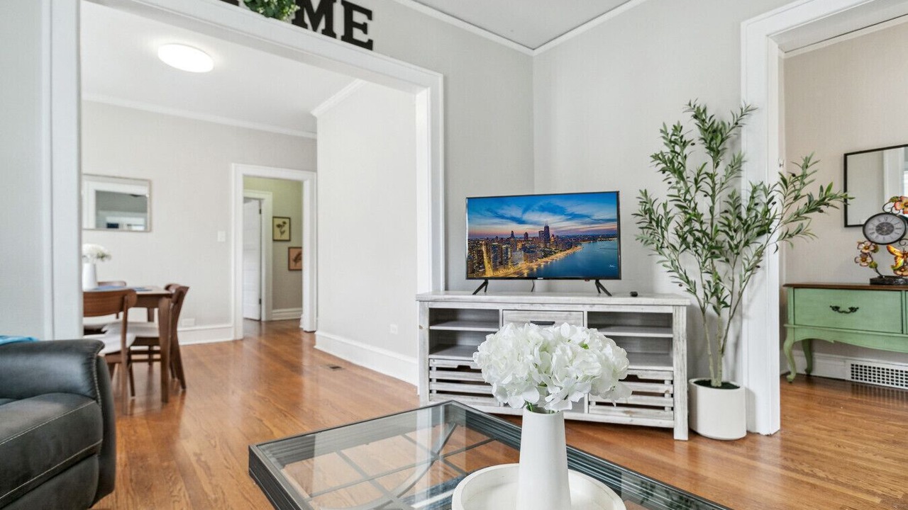 Photo of Livingroom in Waukegan