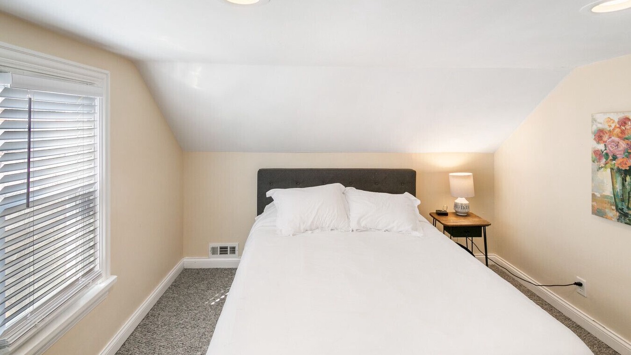 Photo of Bedroom in Libertyville