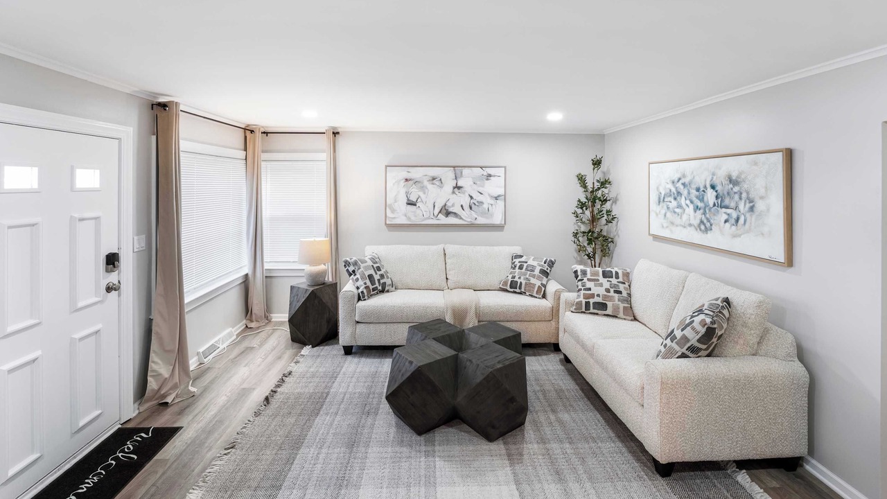 Photo of Livingroom in Franklin Park