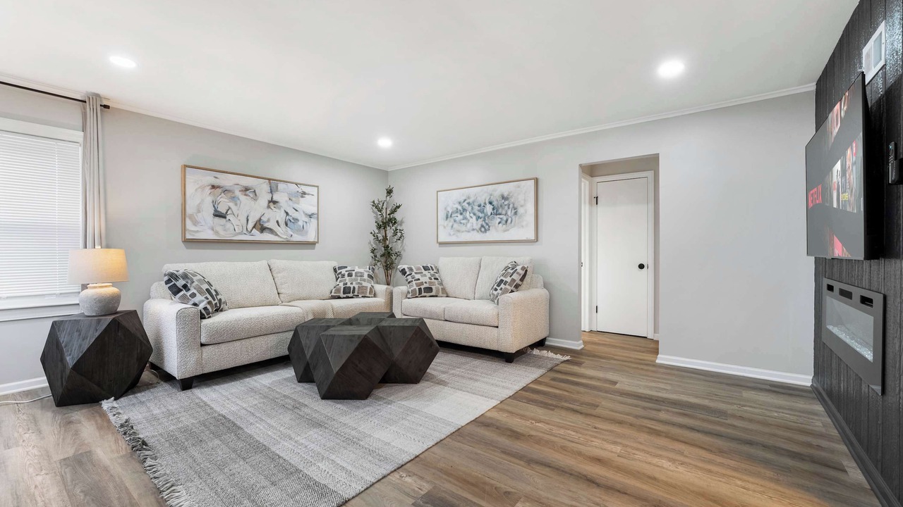Photo of Livingroom in Franklin Park