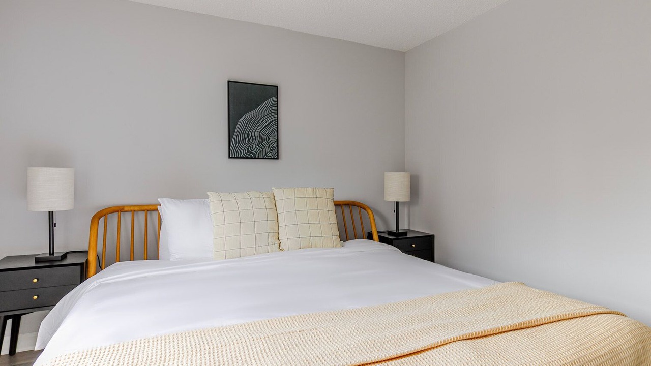 Photo of Bedroom in Rush and Division