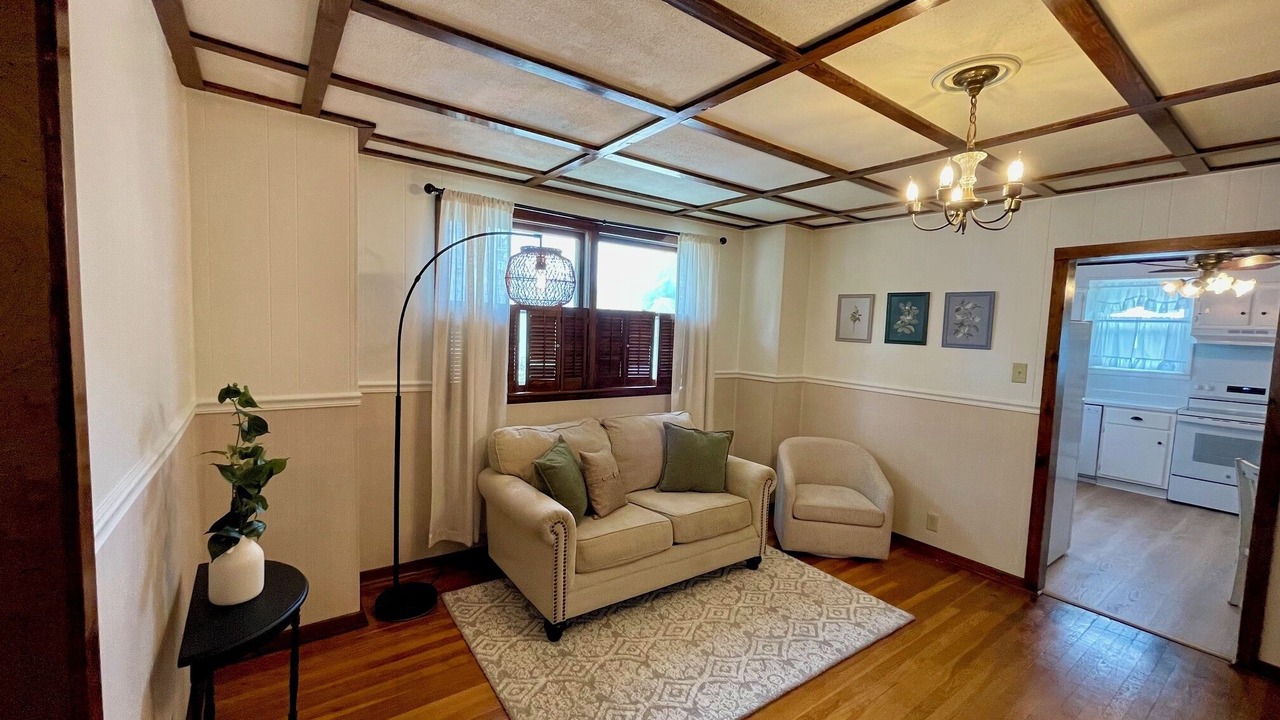 Photo of Livingroom in Mattoon
