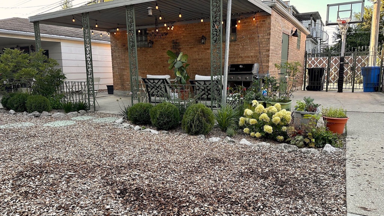 Photo of Outdoor in North Center