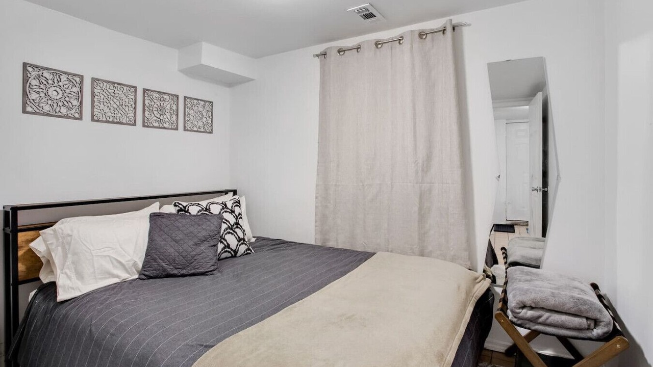 Photo of Bedroom in Noble Square