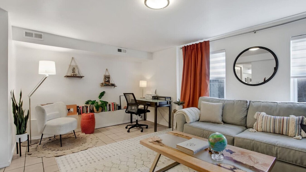 Photo of Livingroom in Noble Square