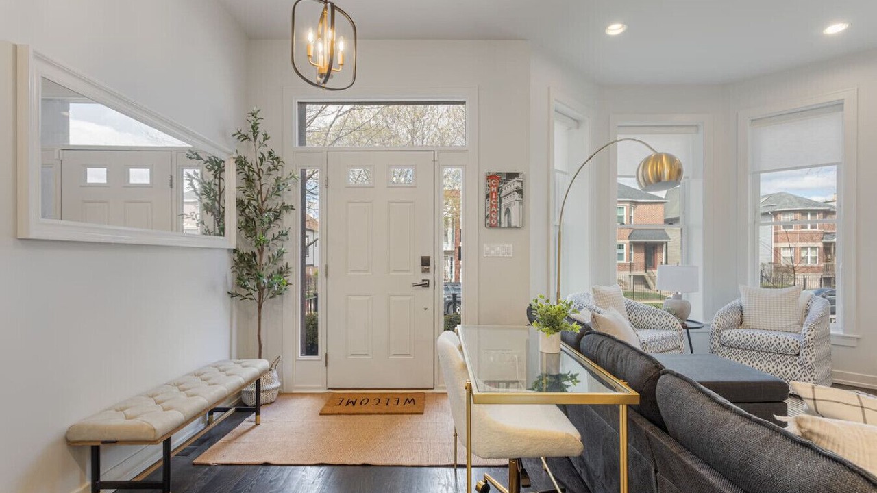 Photo of Livingroom in The Gap