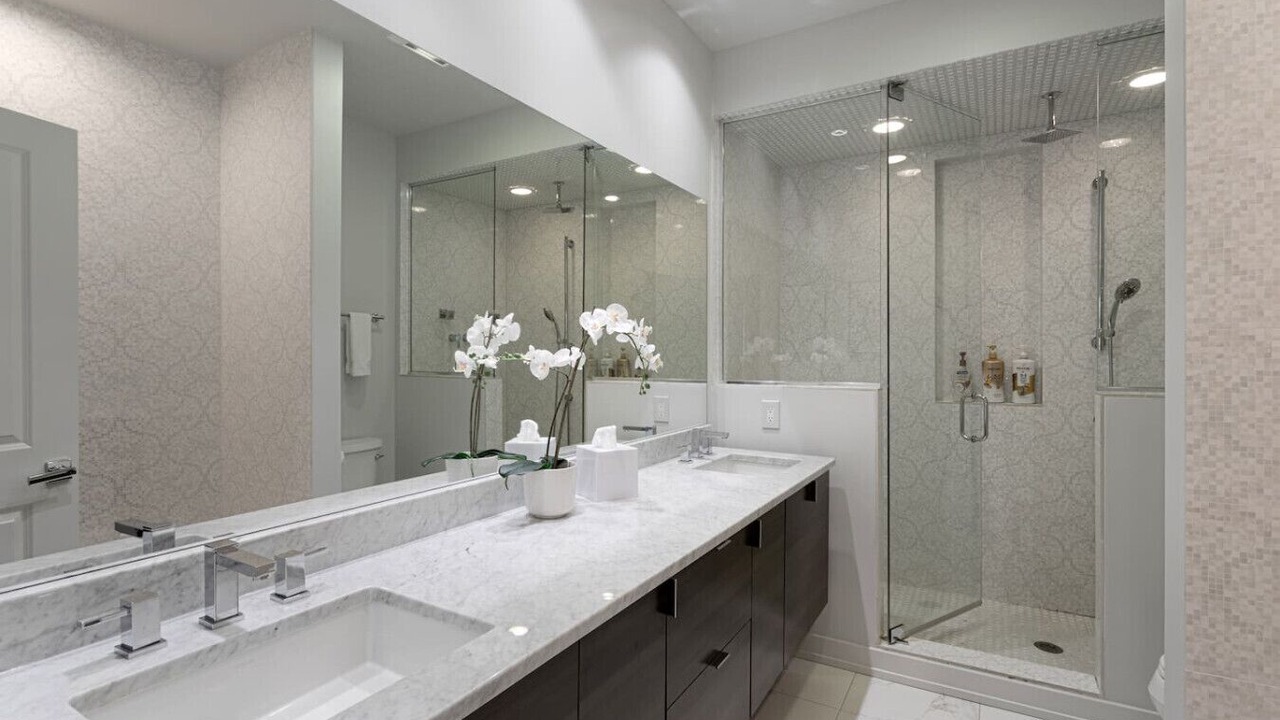 Photo of Bathroom in The Gap