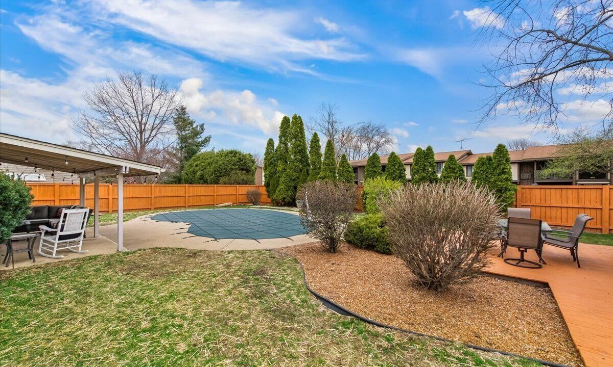 Photo of Outdoor in Crystal Lake