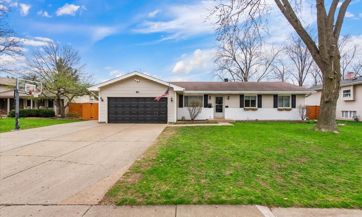 Photo of Outdoor in Crystal Lake