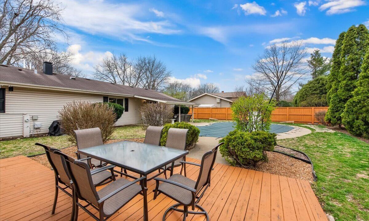 Photo of Outdoor in Crystal Lake