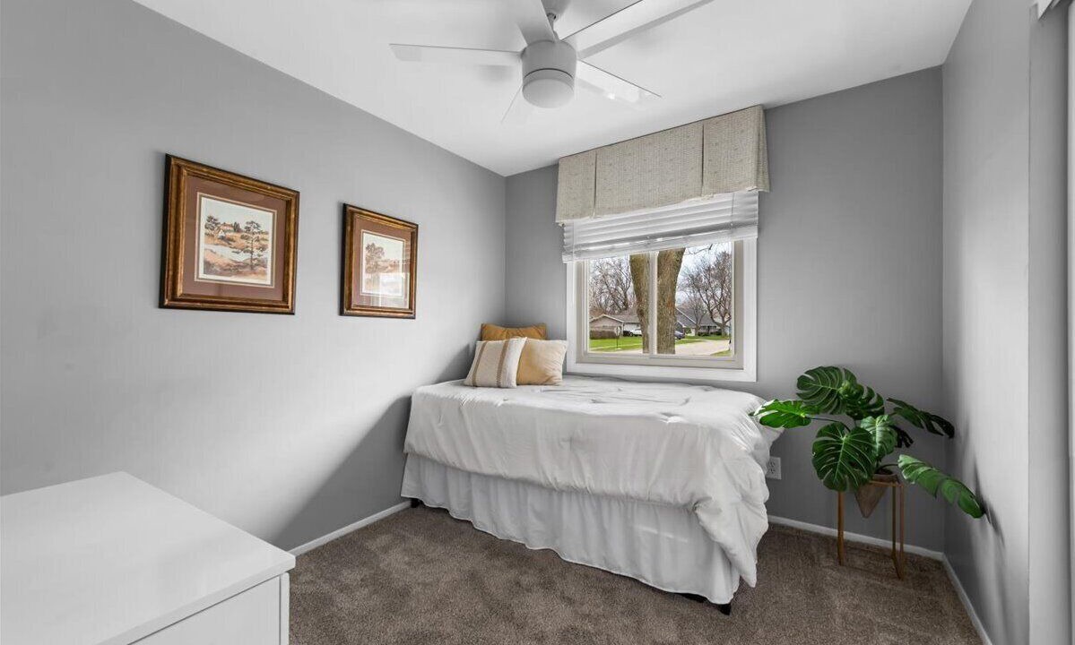 Photo of Bedroom in Crystal Lake