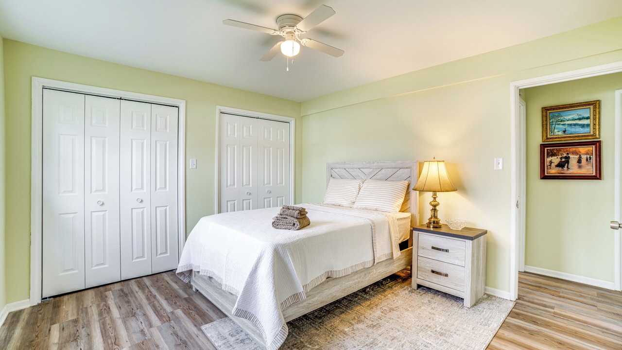 Photo of Bedroom in Homewood