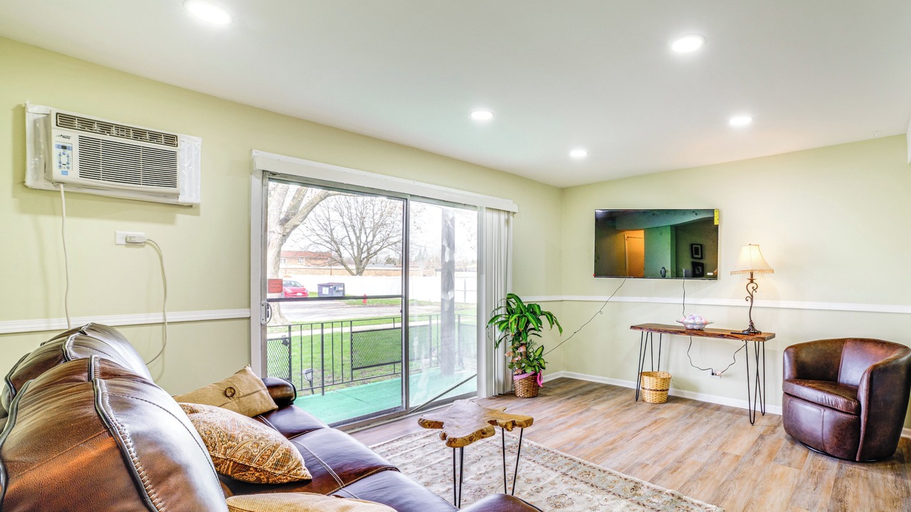 Photo of Livingroom in Homewood