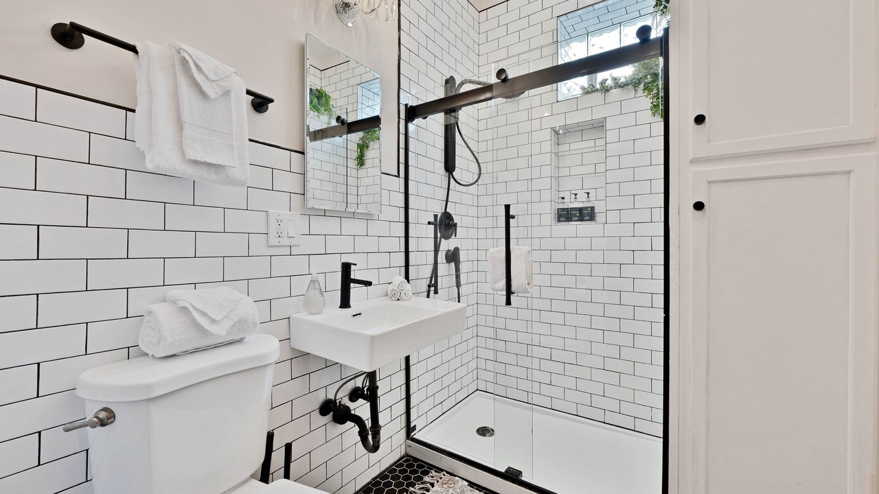 Photo of Bathroom in Berwyn