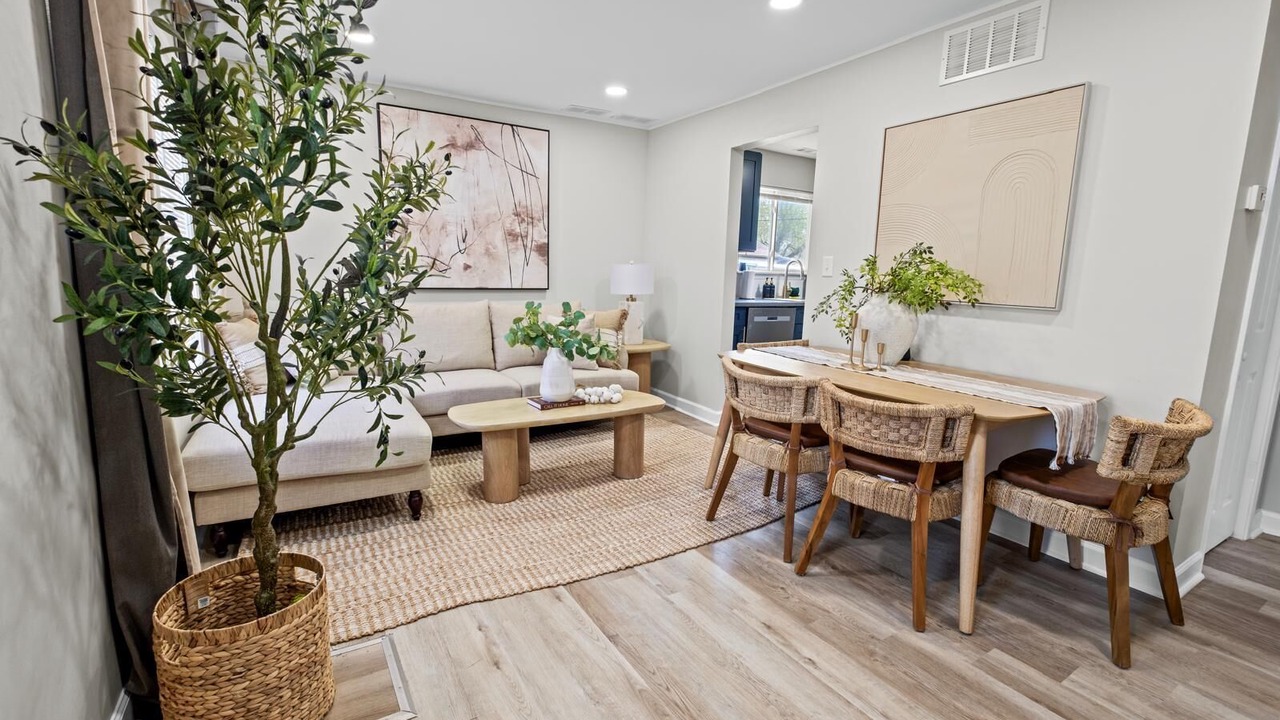 Photo of Livingroom in North Shore