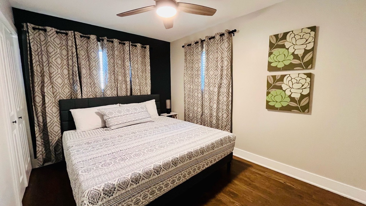 Photo of Bedroom in Glendale Heights