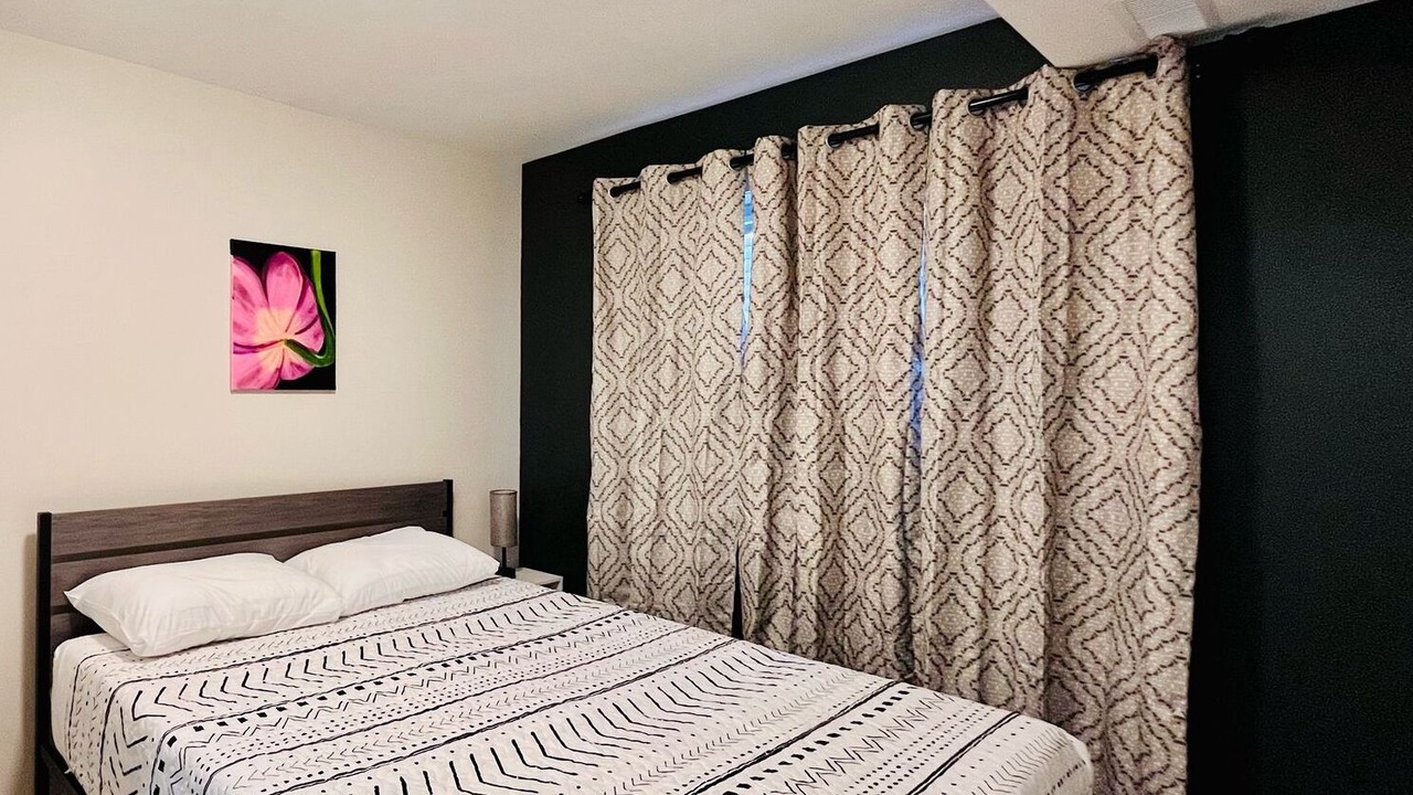 Photo of Bedroom in Glendale Heights