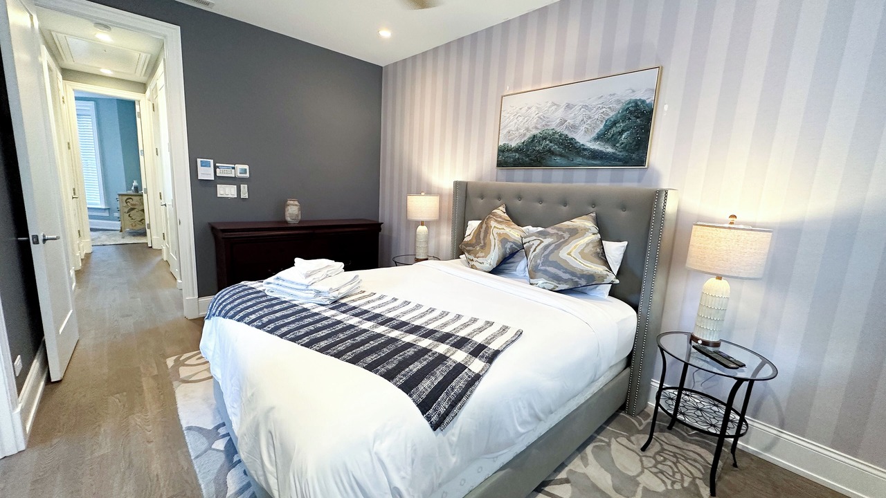 Photo of Bedroom in Near North Side