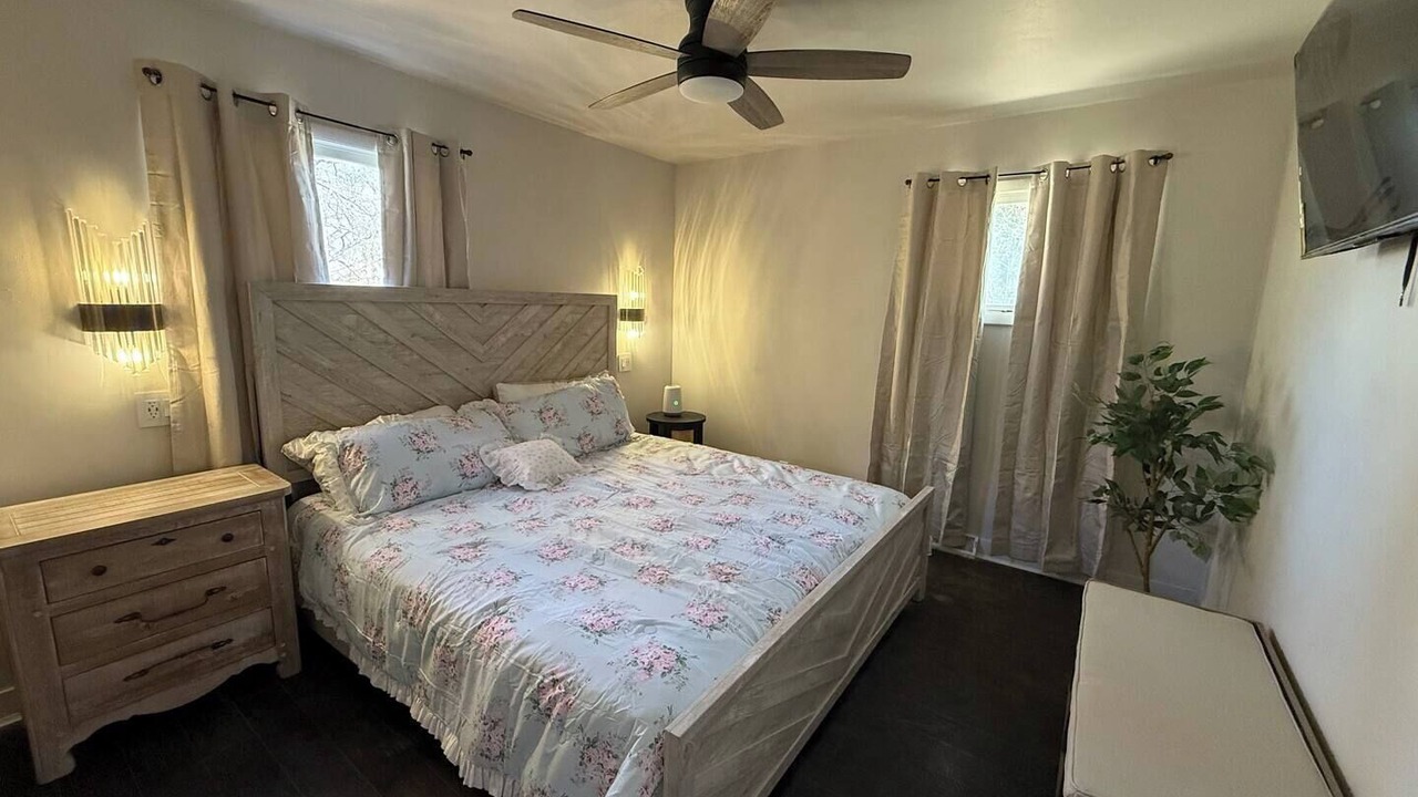 Photo of Bedroom in Dixon