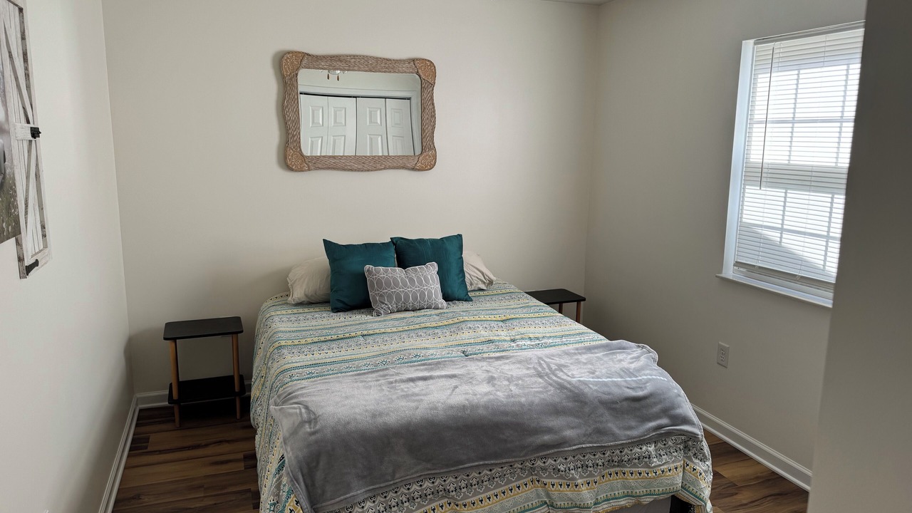 Photo of Bedroom in West City