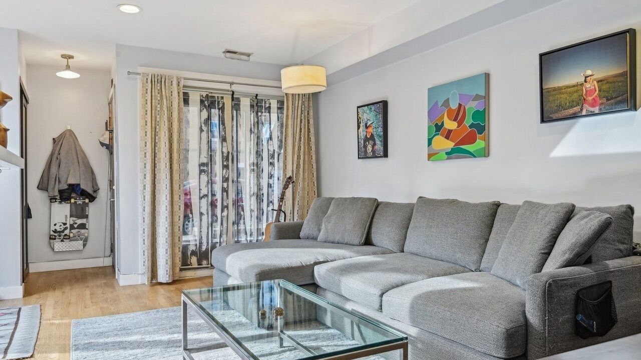 Photo of Livingroom in Old Town