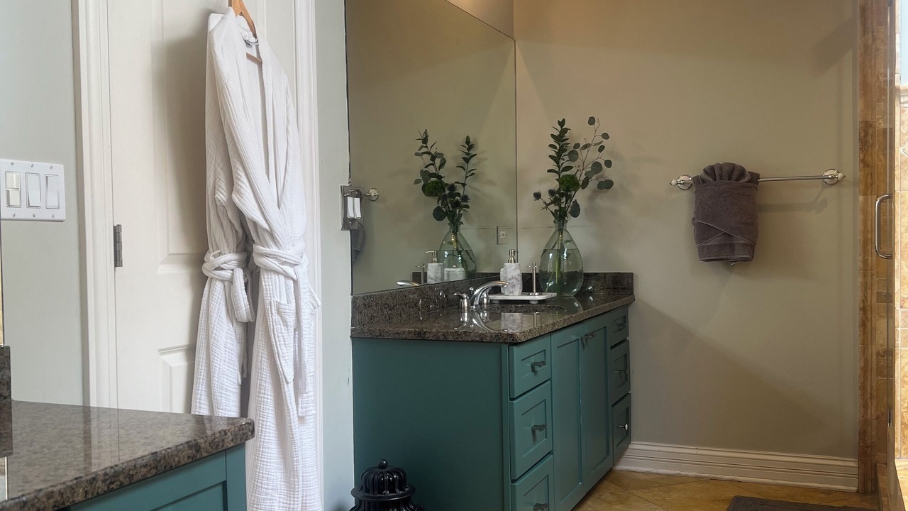 Photo of Bathroom in Wicker Park