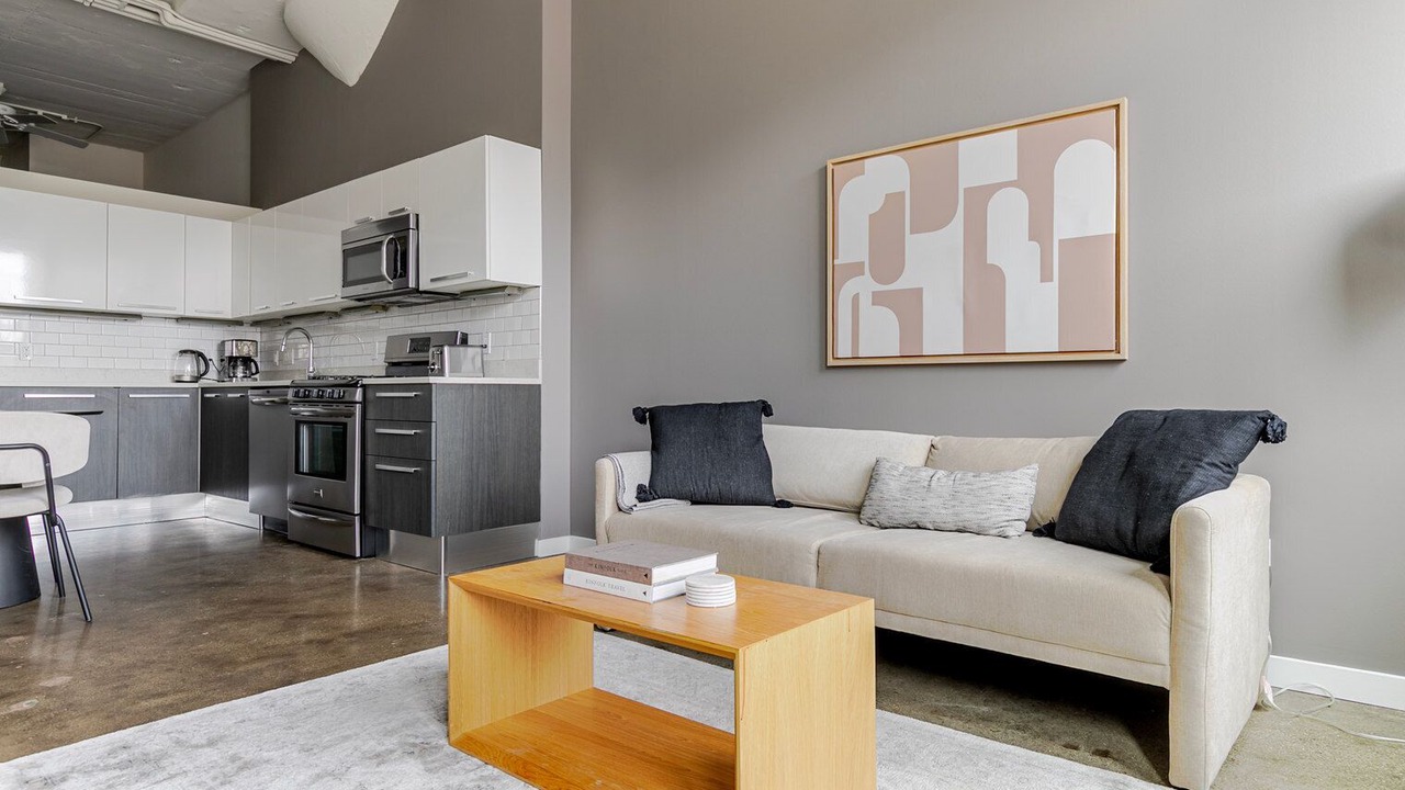 Photo of Livingroom in West Loop