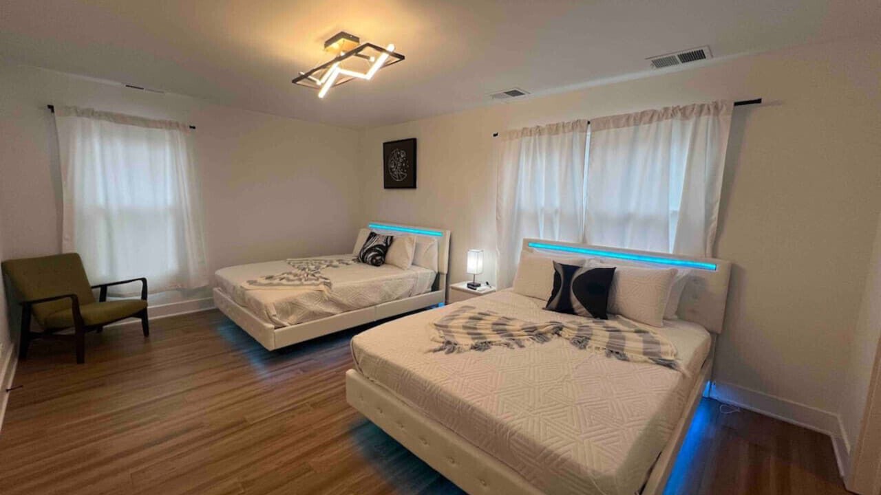 Photo of Bedroom in Elmhurst