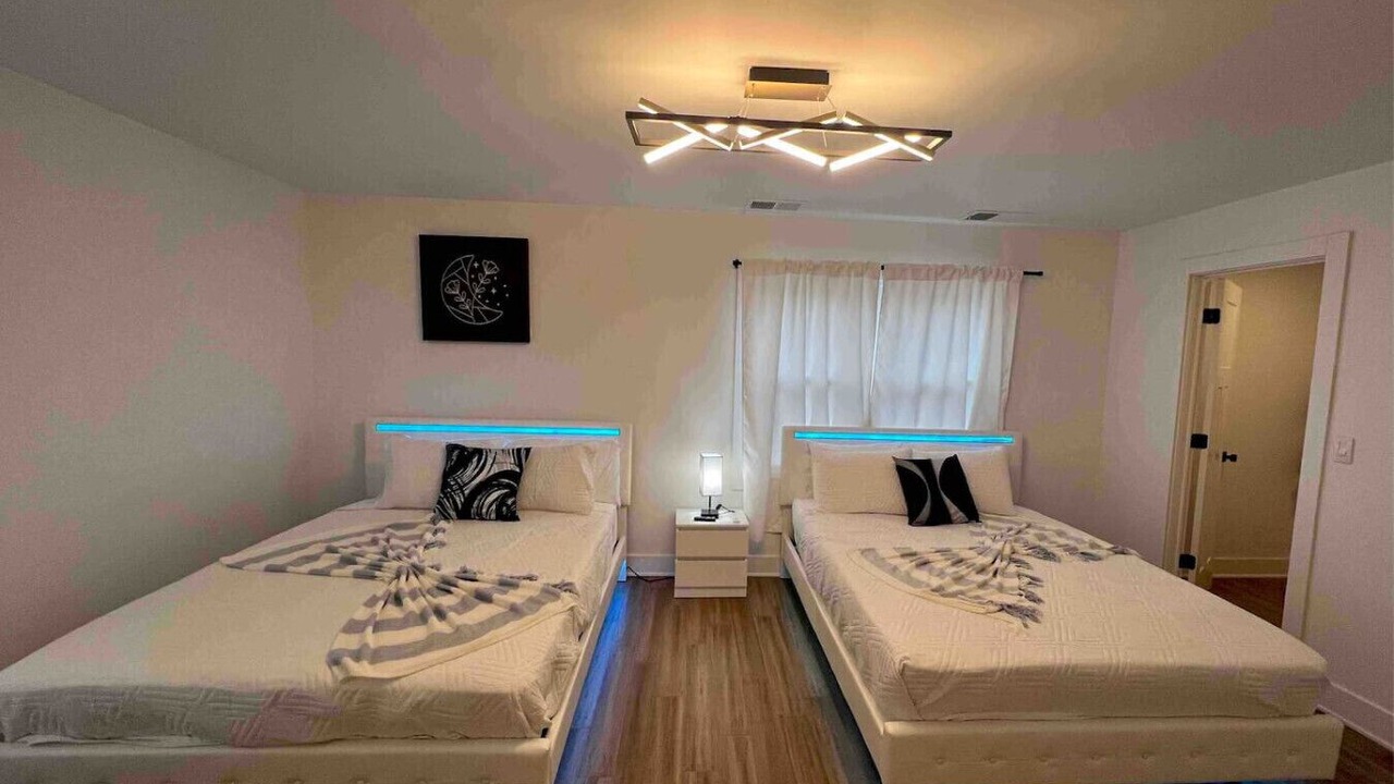 Photo of Bedroom in Elmhurst