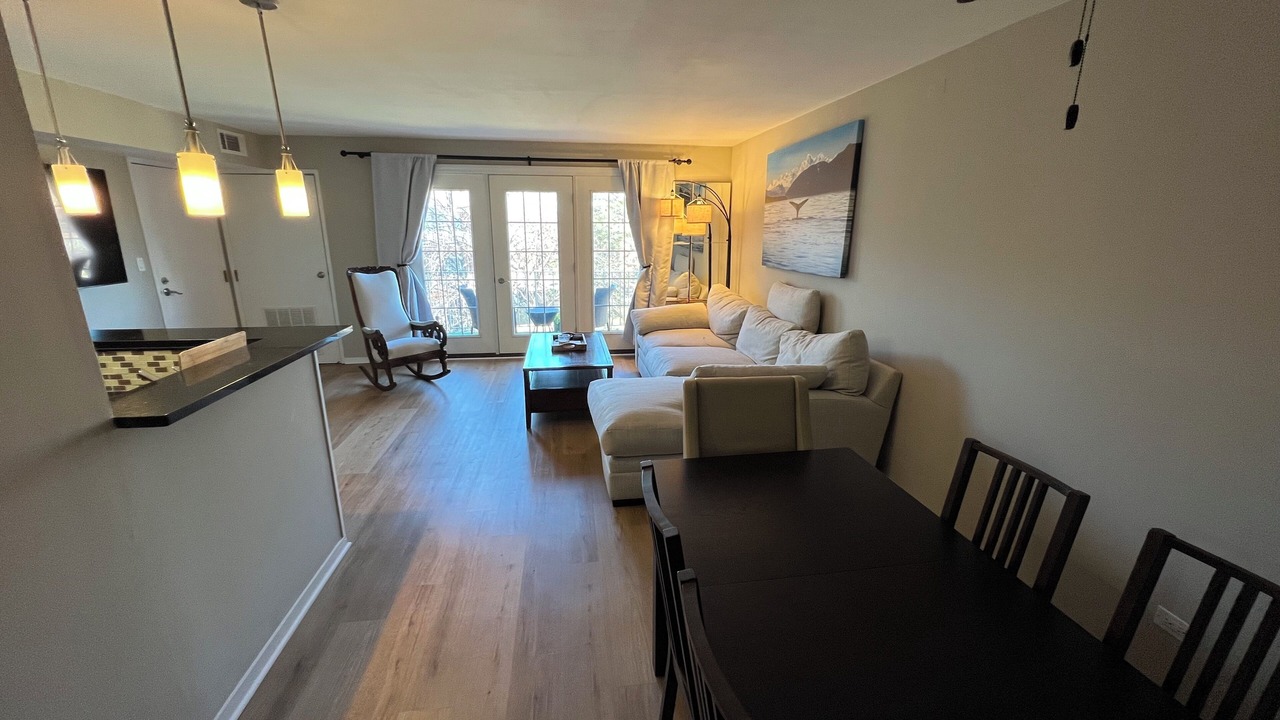 Photo of Livingroom in Glenview