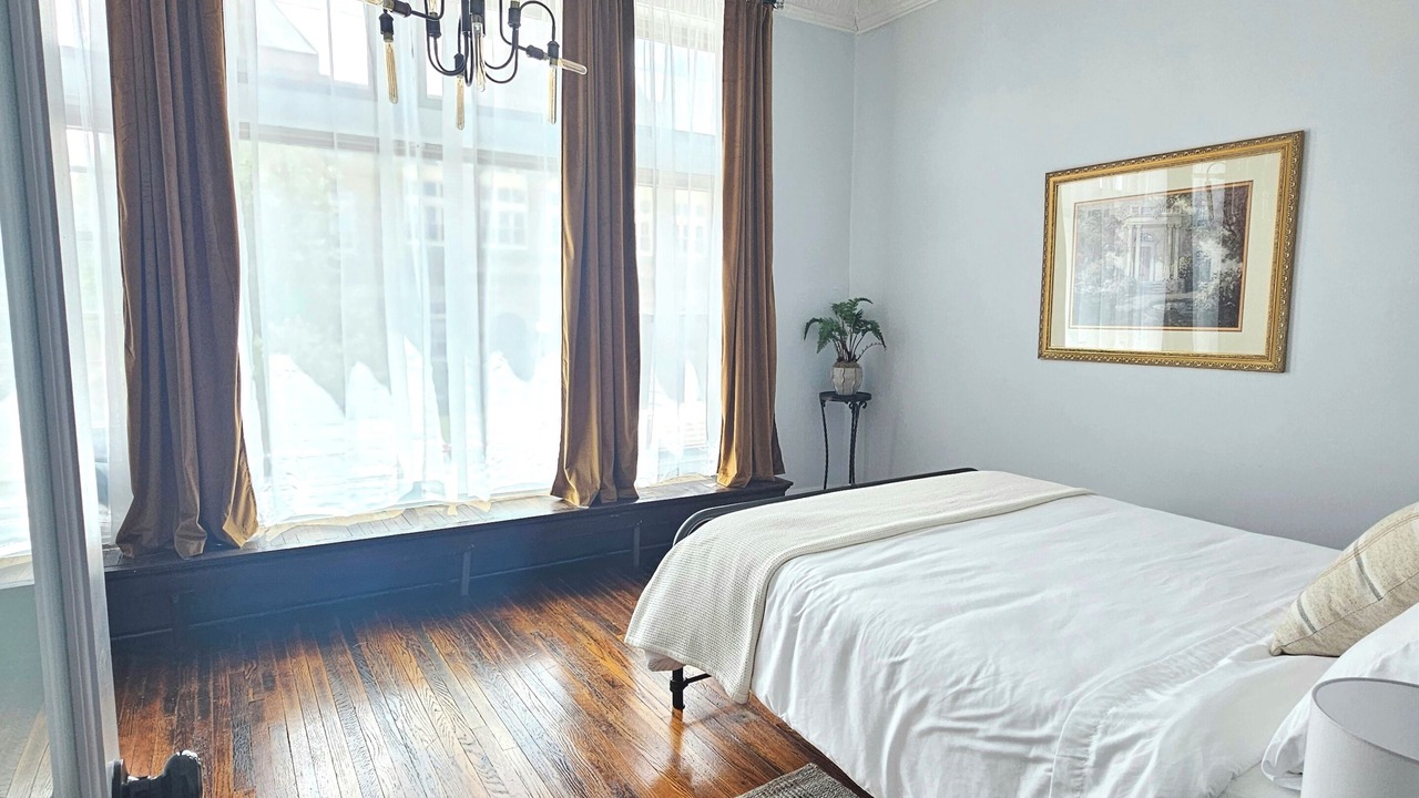 Photo of Bedroom in Charleston
