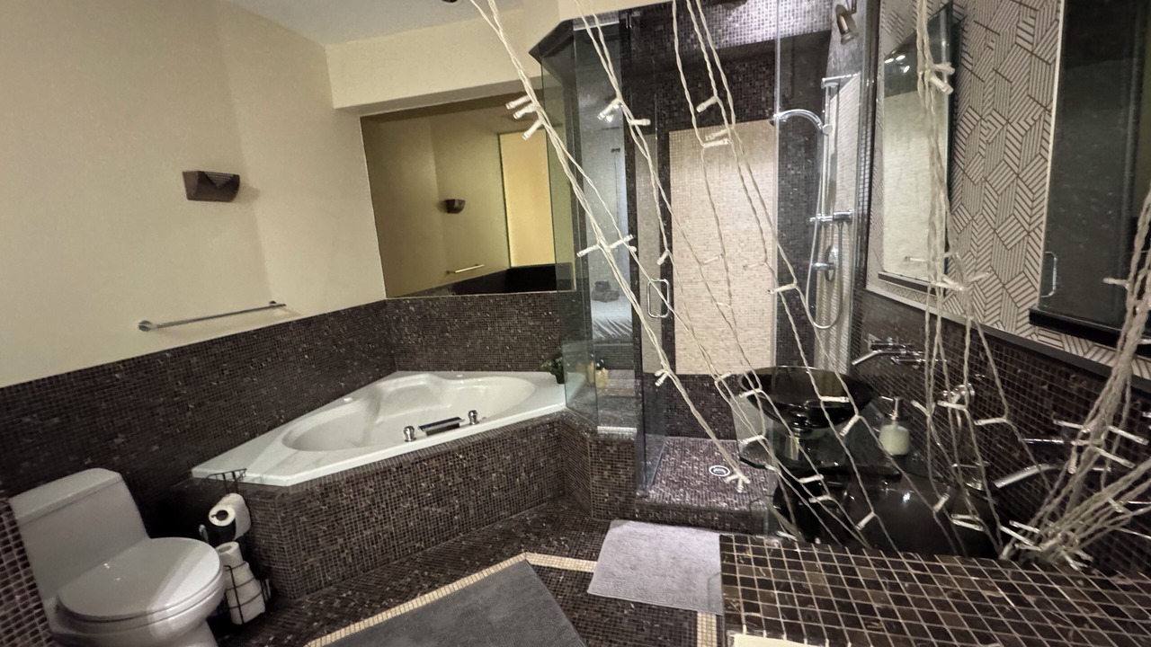 Photo of Bathroom in West Town