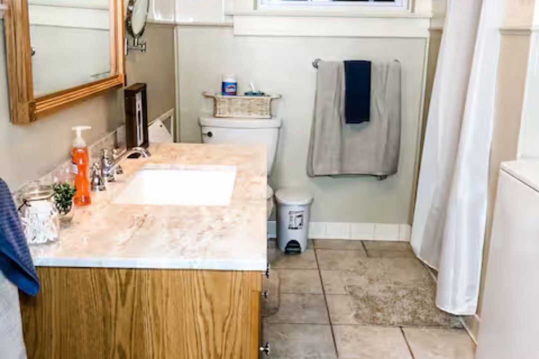 Photo of Bathroom in Beardstown