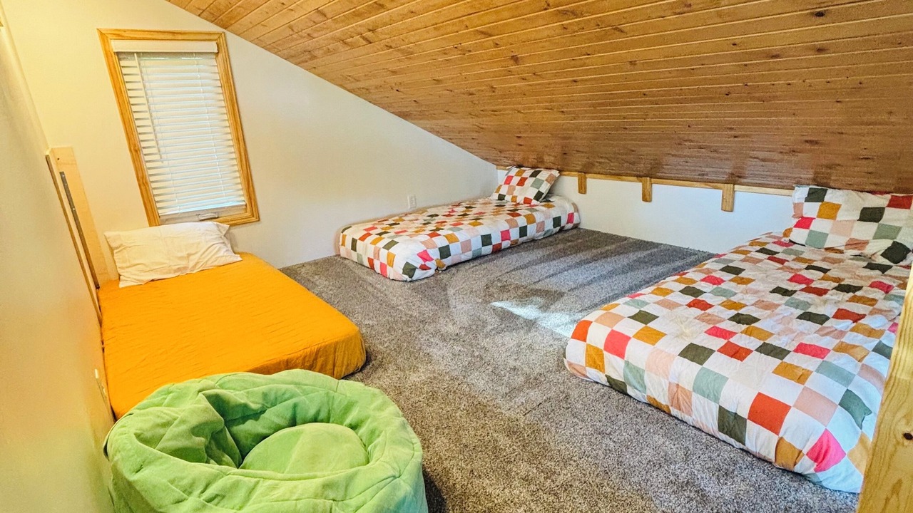 Photo of Bedroom in Carterville