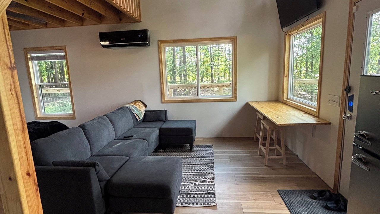 Photo of Livingroom in Carterville