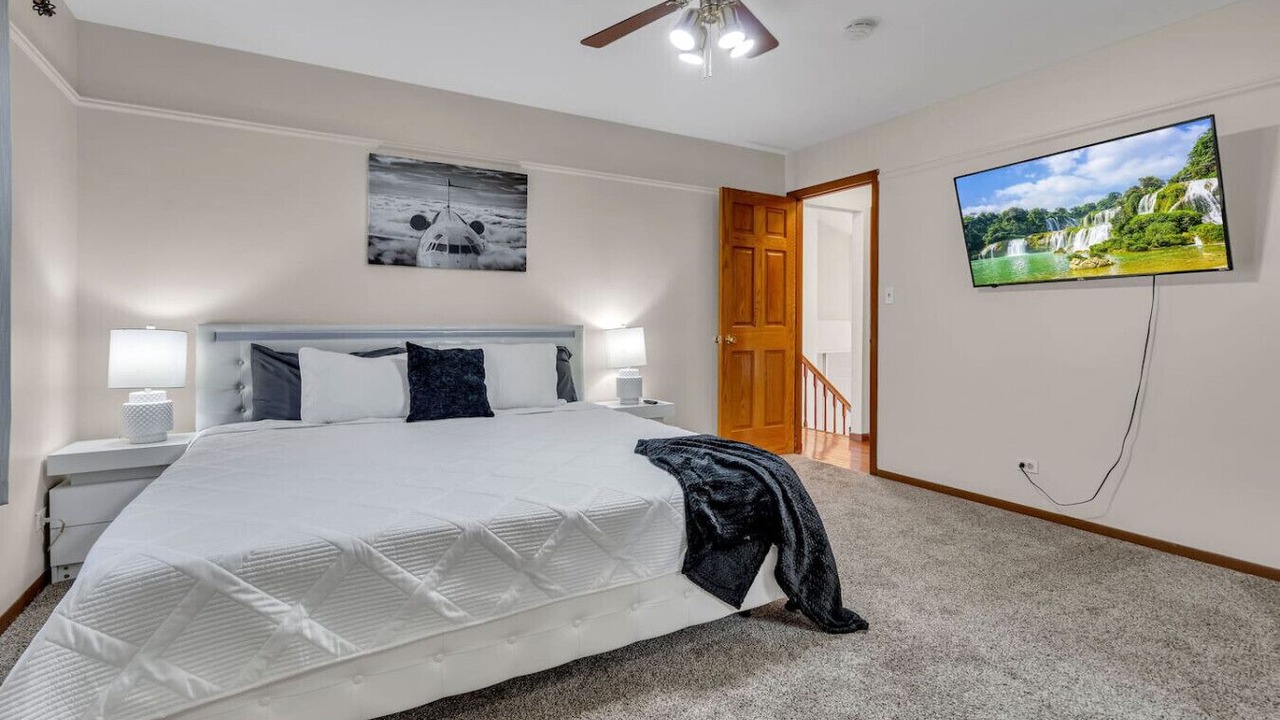 Photo of Bedroom in Streamwood
