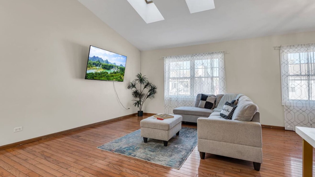 Photo of Livingroom in Streamwood