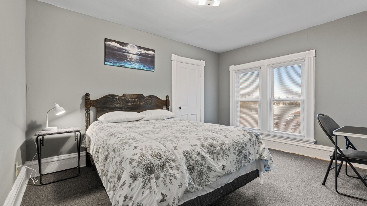 Photo of Bedroom in Aurora
