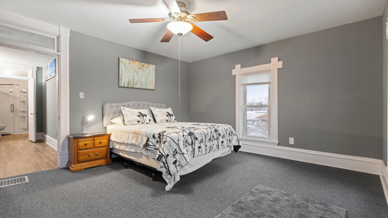 Photo of Bedroom in Aurora