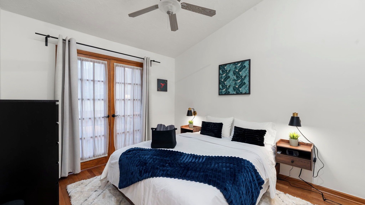 Photo of Bedroom in Des Plaines