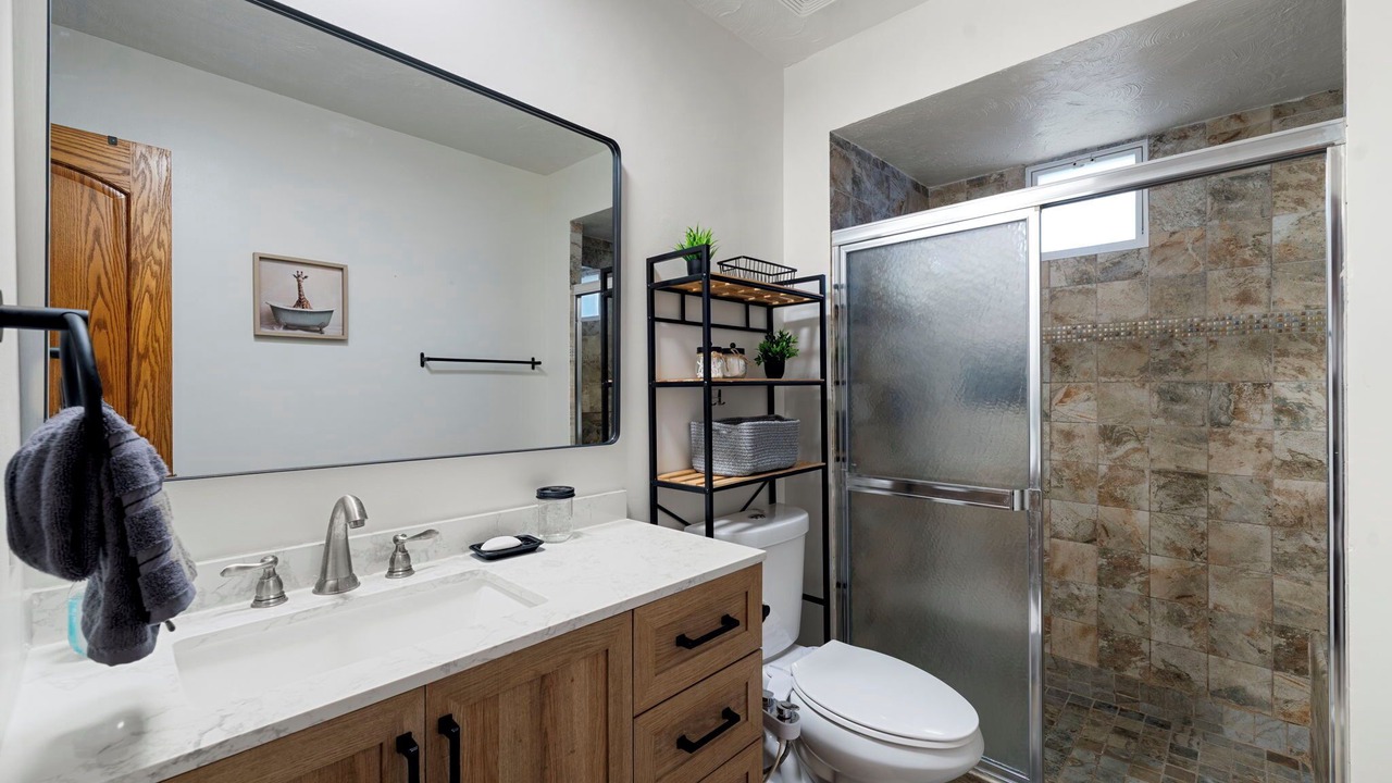 Photo of Bathroom in Des Plaines