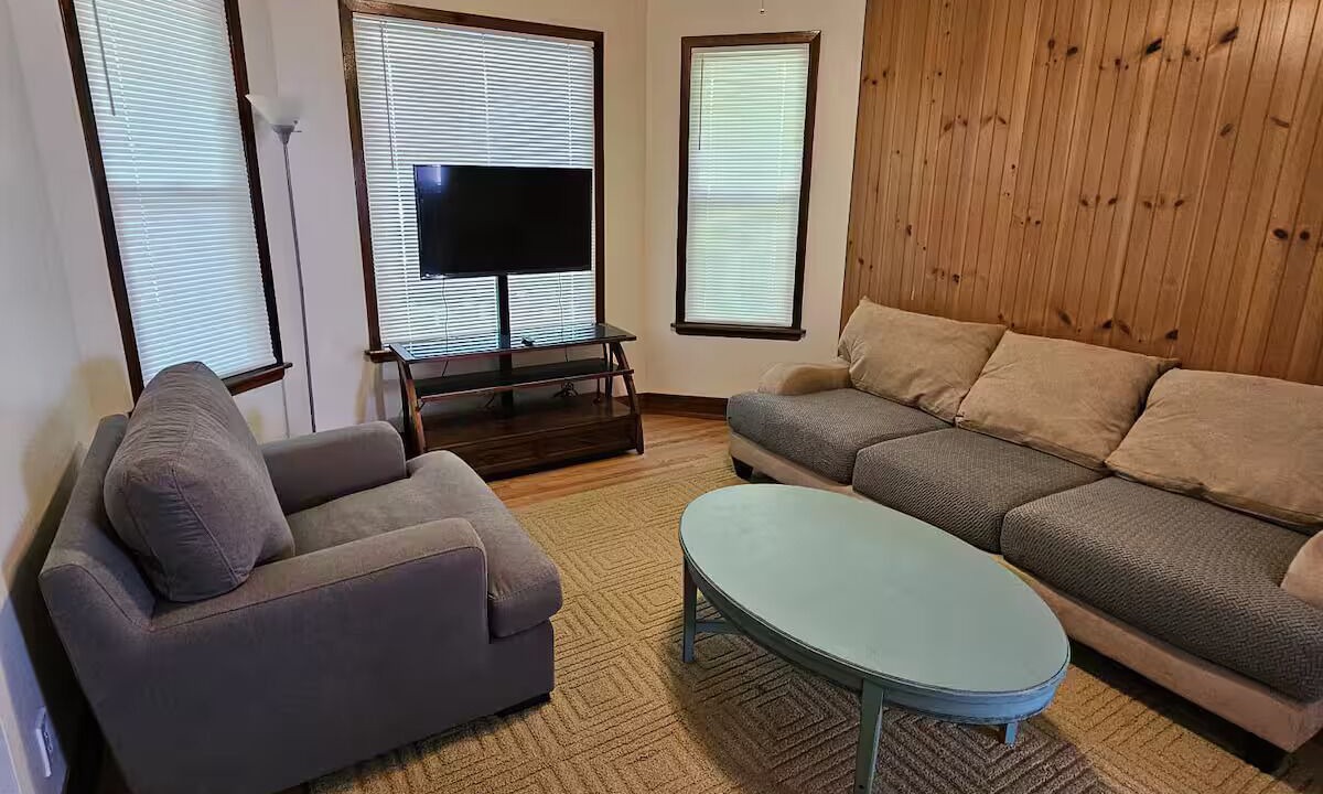 Photo of Livingroom in Logan Square