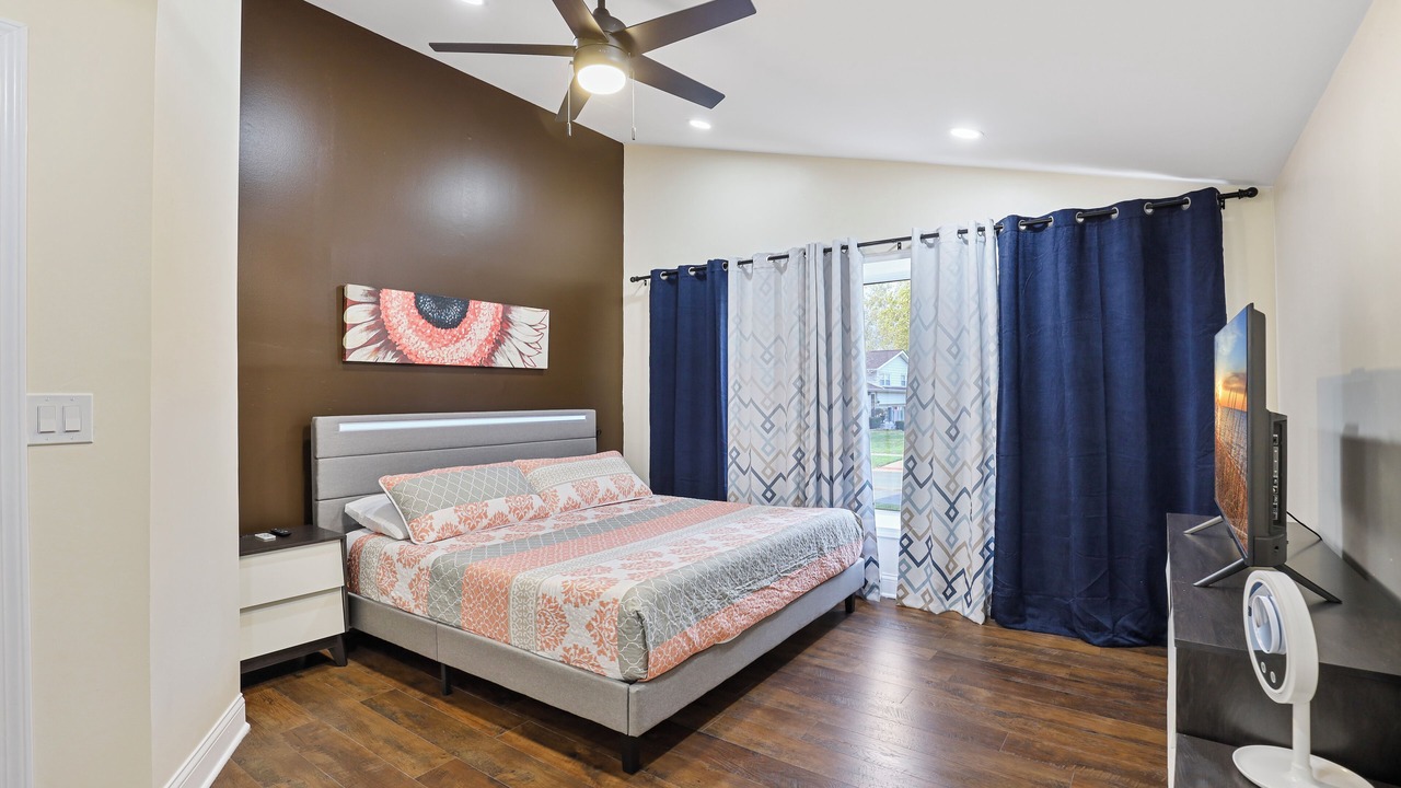 Photo of Bedroom in Des Plaines