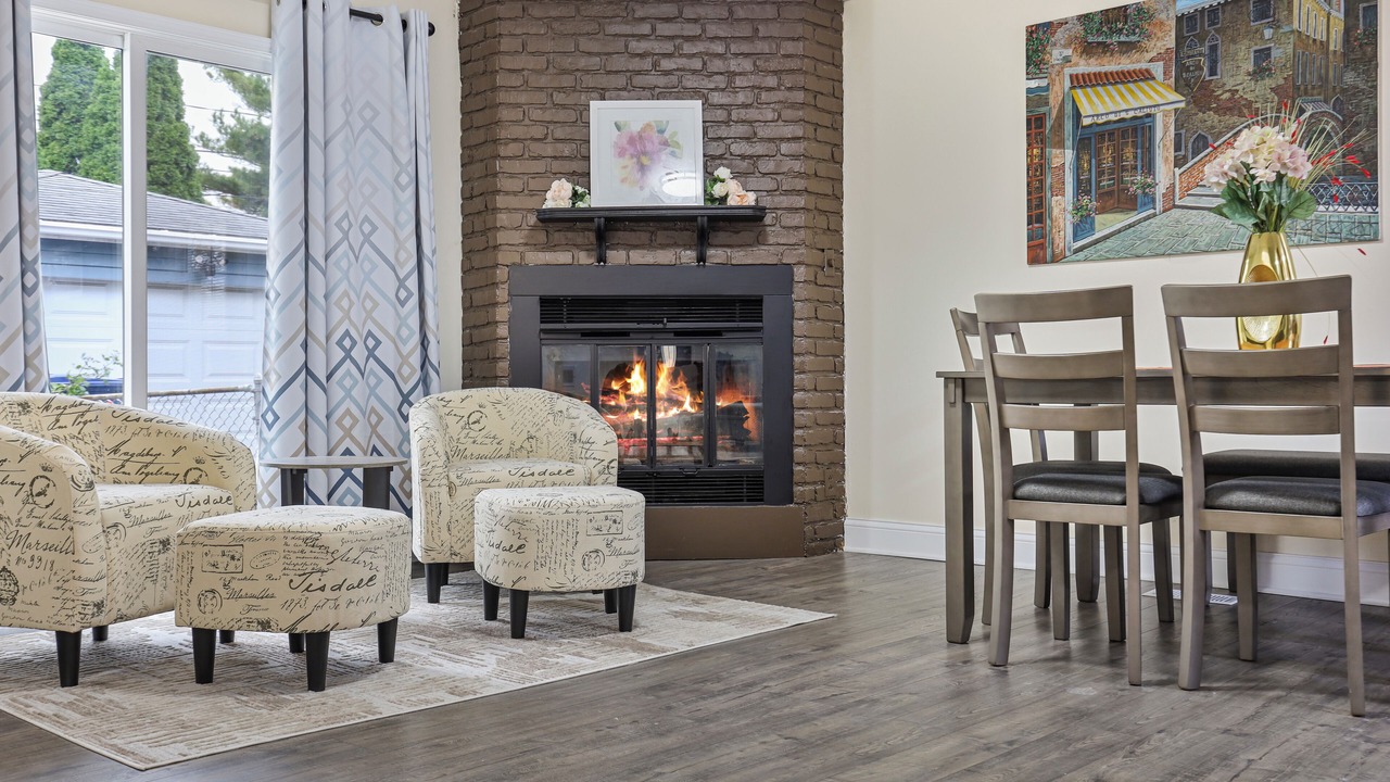 Photo of Livingroom in Des Plaines
