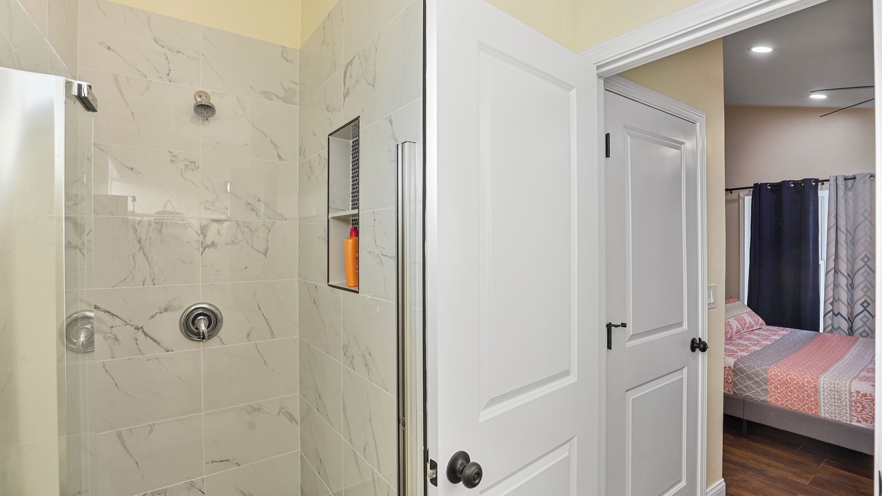 Photo of Bathroom in Des Plaines