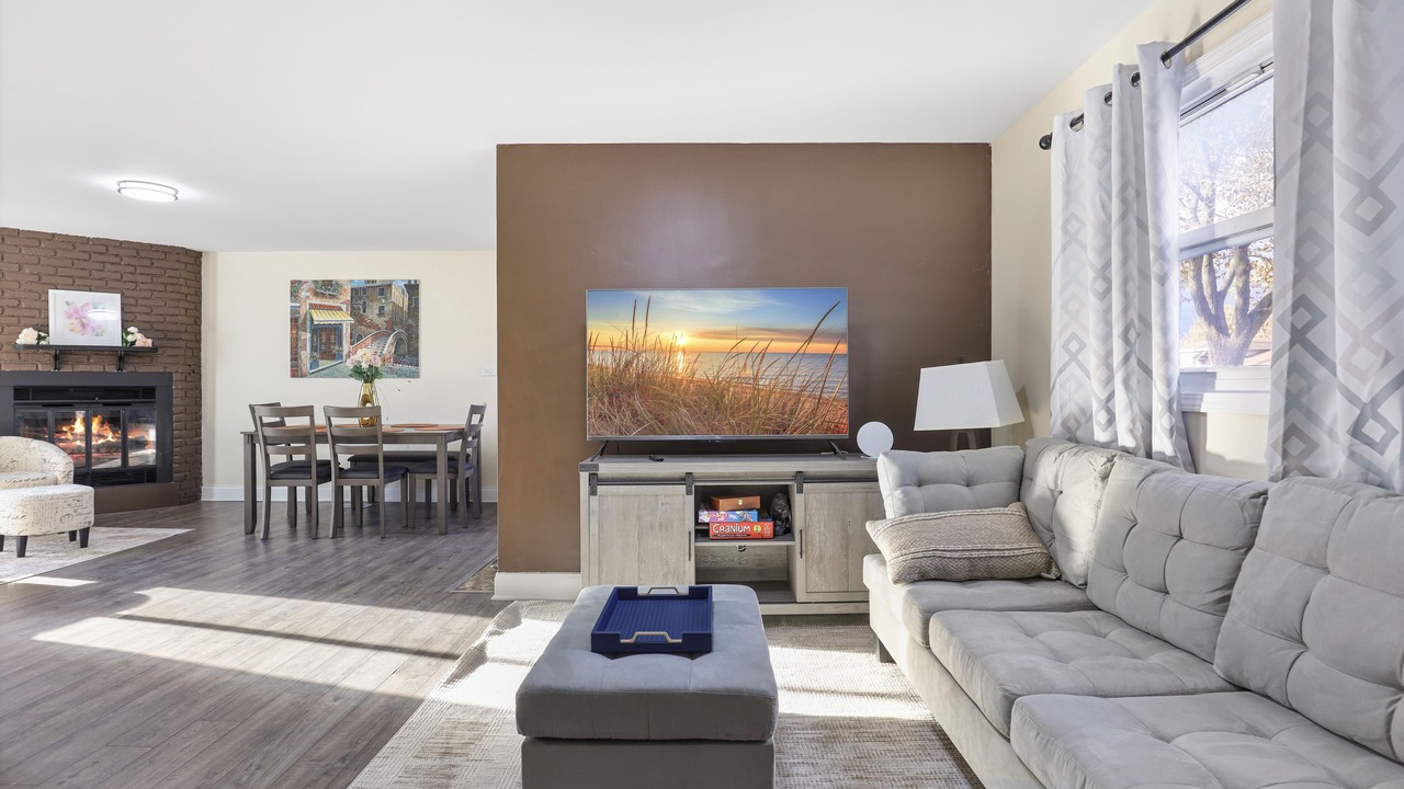 Photo of Livingroom in Des Plaines