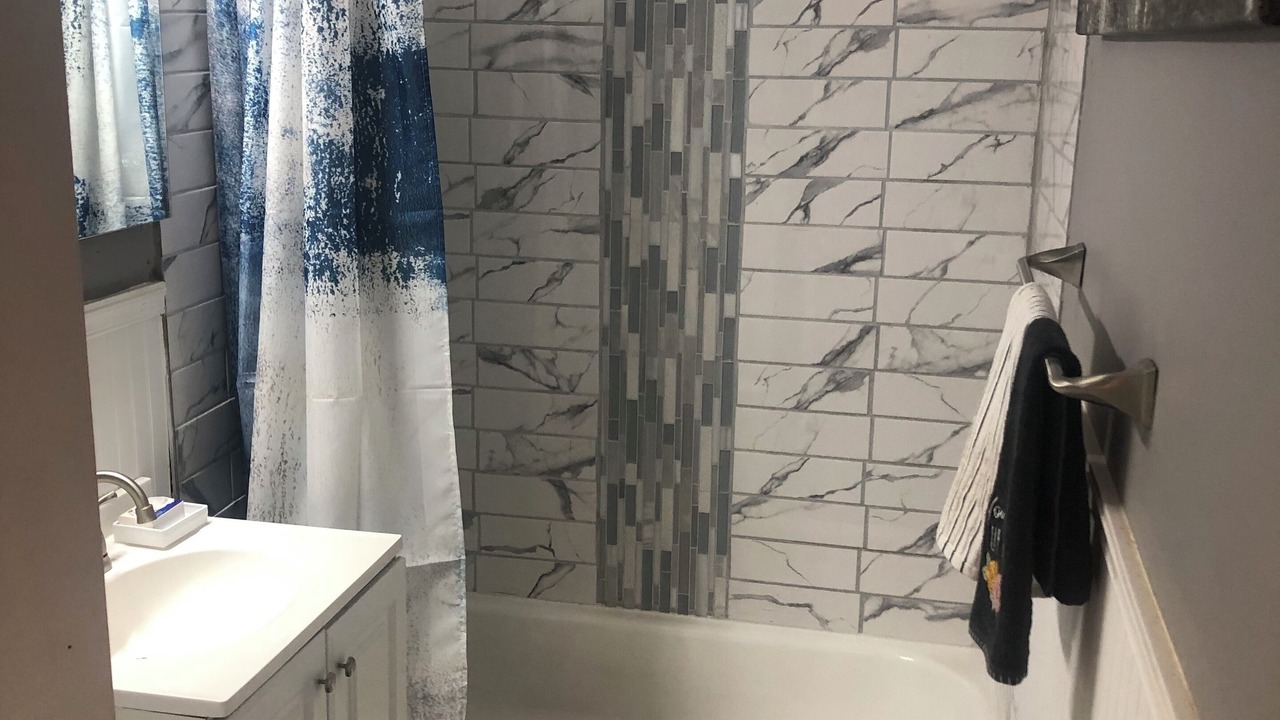 Photo of Bathroom in Park Forest
