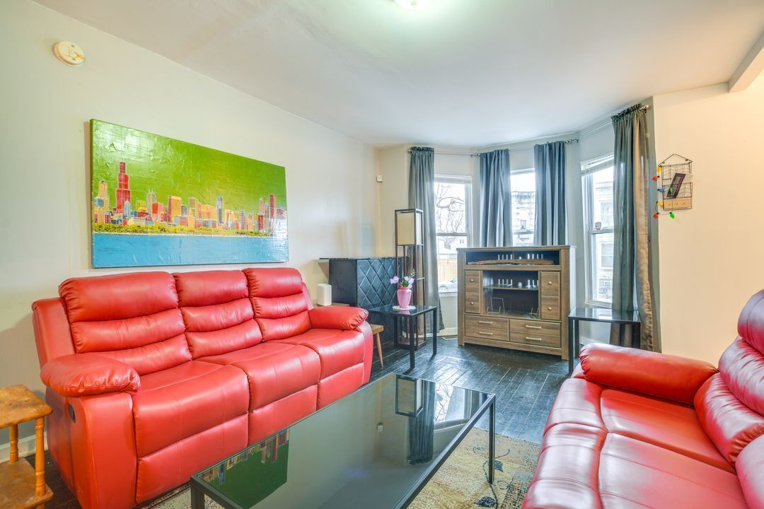 Photo of Livingroom in Back of the Yards