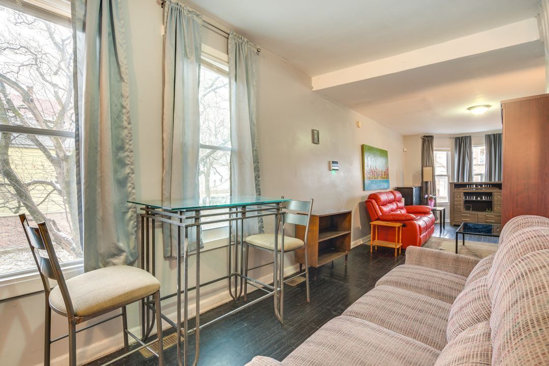 Photo of Livingroom in Back of the Yards